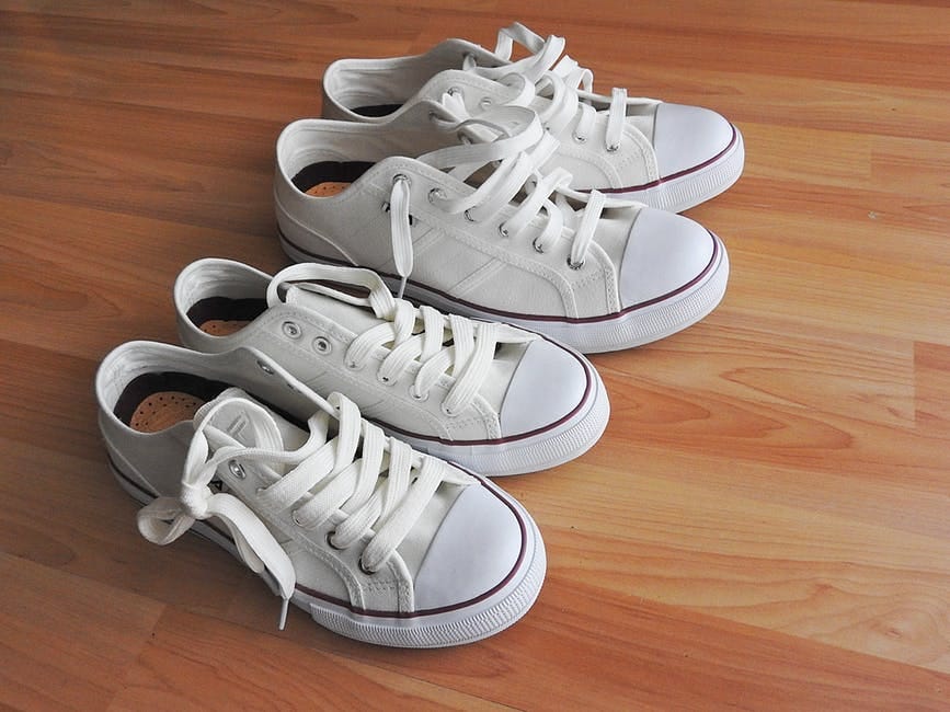 How to clean white shoes